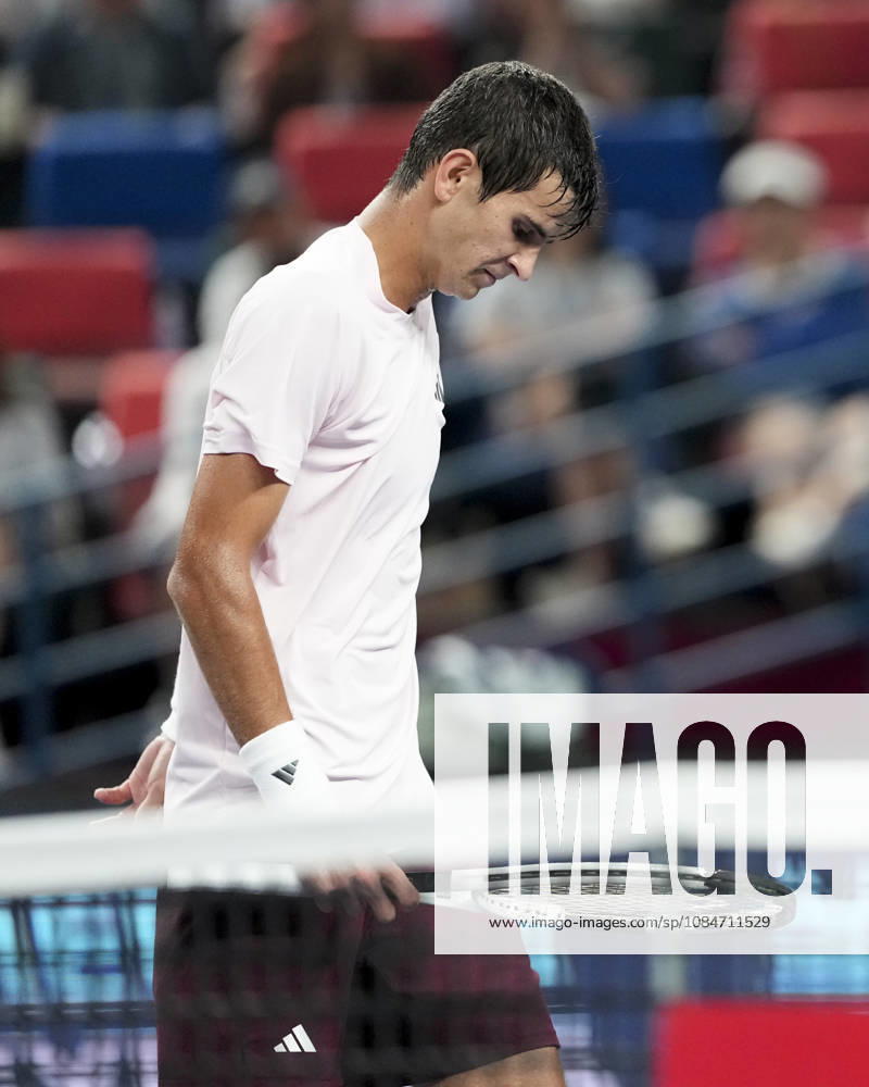 (261018) -- SHANGHAI, Oct. 18, 2026 -- Rafael Jodar of Spain reacts after losing a point during the men s singles final match against Alejandro Davidovich Fokina of Spain at the 2026 ATP, Tennis Herren tour Shanghai Masters tennis tournament in Shanghai, China, Oct. 18, 2026. ) (SP)CHINA-SHANGHAI-TENNIS-SHANGHAI MASTERS-MEN S SINGLES (CN) WangxXiang