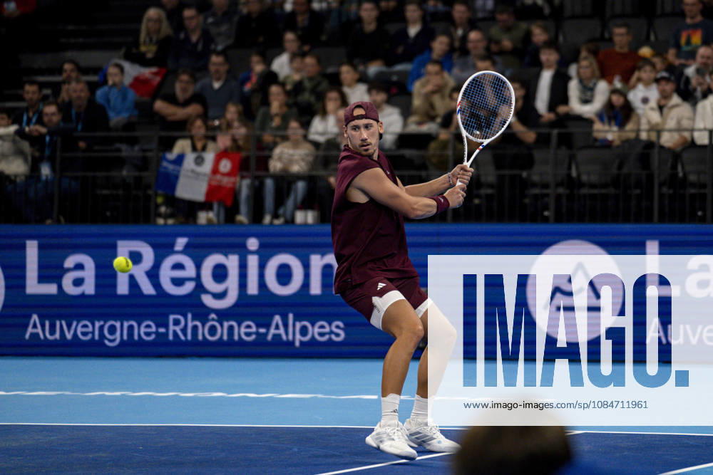 TENNIS : ATP, Tennis Herren 250 - Grand Tennis AURA - Decines (France) 18 10 2026 Kyrian JACQUET (FRA) vs Sascha GUEYMARD WAYENBURG (FRA) during the qualifying tournament of the Auvergne Rhône-Alpes Grand Prix at the LDLC Arena in Décines on October 18, 2026. Photo Sandrine Thesillat PsNewZ