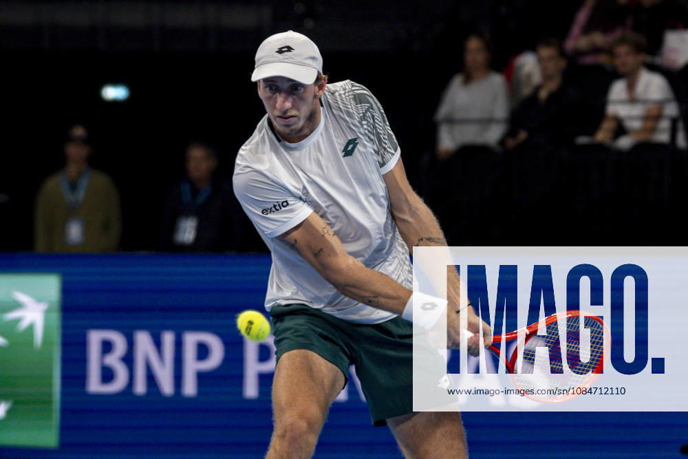 TENNIS : ATP, Tennis Herren 250 - Grand Tennis AURA - Decines (France) 18 10 2026 Kyrian JACQUET (FRA) vs Sascha GUEYMARD WAYENBURG (FRA) during the qualifying tournament of the Auvergne Rhône-Alpes Grand Prix at the LDLC Arena in Décines on October 18, 2026. Photo Sandrine Thesillat PsNewZ