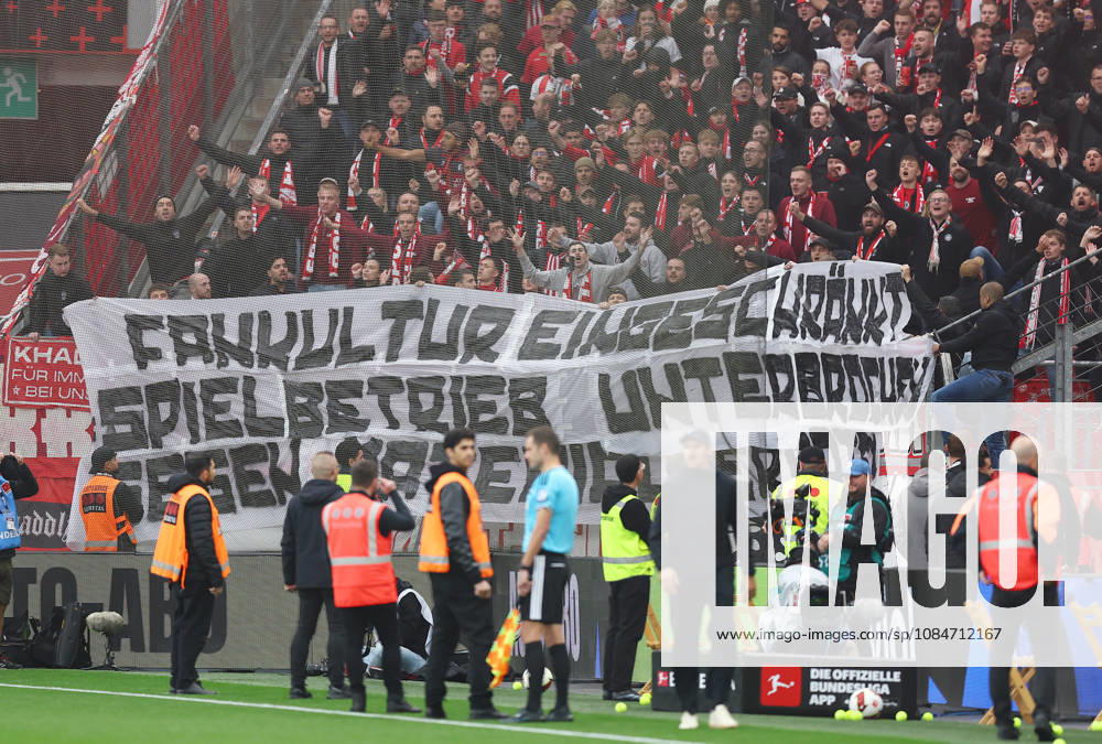 Football Bundesliga 2026 - 2027 Bayer 04 Leverkusen-SC Freiburg Freiburg fans throw tennis balls onto the pitch in protest during the german Bundesliga 2026 - 2027 football match between Bayer 04 Leverkusen and SC Freiburg at BayArena Stadium in Leverkusen , North Rhine-Westphalia , Germany . October 18th , 2026 Photo by Davide Elias