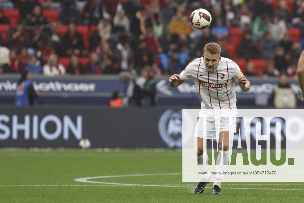 Philipp Lienhart (SC Freiburg) in Aktion, am Ball, Einzelaktion waehrend des Spiels der 1. Bundesliga zwischen Bayer 04 Leverkusen und Club Freiburg, BayArena am 18. October 2026 in Leverkusen, Deutschland. (Foto von Oliver Kaelke DeFodi Images) +++ Philipp Lienhart (SC Freiburg) controls the ball during the Bundesliga match between Bayer 04 Leverkusen and Sport-Club Freiburg at BayArena on October 18, 2026 in Leverkusen, Germany. (Photo by Oliver Kaelke DeFodi Images) DFB DFL REGULATIONS PROHIBIT ANY USE OF PHOTOGRAPHS AS IMAGE SEQUENCES AND OR QUASI-VIDEO. (Photo by Oliver Kaelke DeFodi Images) -