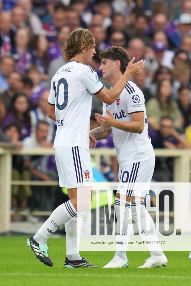 ACF Fiorentina v Como 1907 - Serie A Enilive Mattia Liberali of Como 1907 celebrates with Nico Paz after scoring first goal during the Serie A Enilive match between ACF Fiorentina and Como 1907 at Artemio Franchi Stadium on October 18, 2026 in Florence, Italy. Florence Artemio Franchi Stadium Tuscany Italy