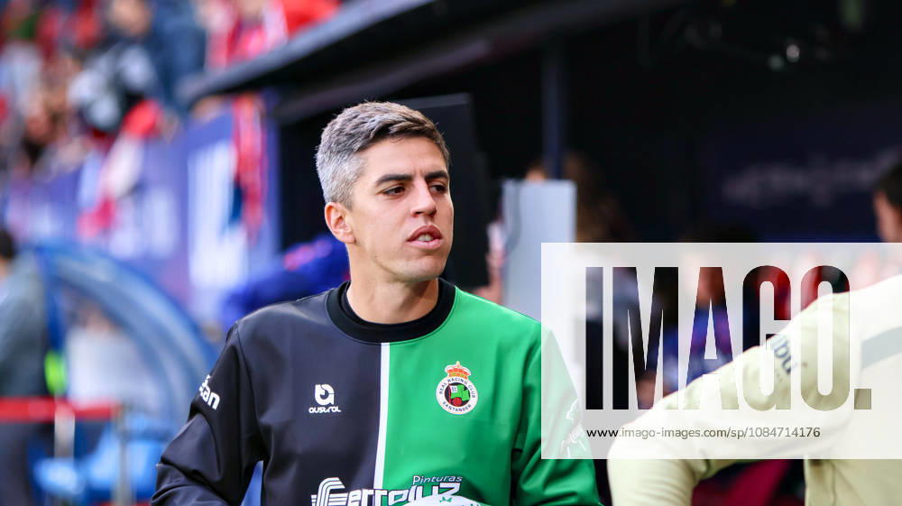 ESP: LaLiga EA Sports Atletico Osasuna v Racing Santander Inigo Sainz-Maza of Racing de Santander during LaLiga EA Sports match between Atletico Osasuna v Racing Santander played at El Sadar Stadium, Pamplona, on October 18 2026 in Spain Spain Soccer