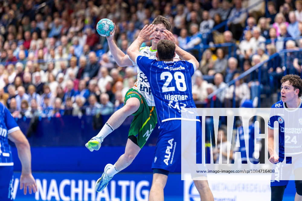 (L-R) Oskar Neudeck (Frisch Auf Goeppingen, 02) gegen Hendrik Wagner (TBV Lemgo Lippe, 28) GER, TBV Lemgo Lippe vs. Frisch Auf Goeppingen, Handball, 1. Bundesliga, 9. Spieltag, Spielzeit 2026 2027, 18.10.2026 GER, TBV Lemgo Lippe vs. Frisch Auf Goeppingen, Handball, 1. Bundesliga, 9. Spieltag, Spielzeit 2026 2027, 18.10.2026 Lemgo