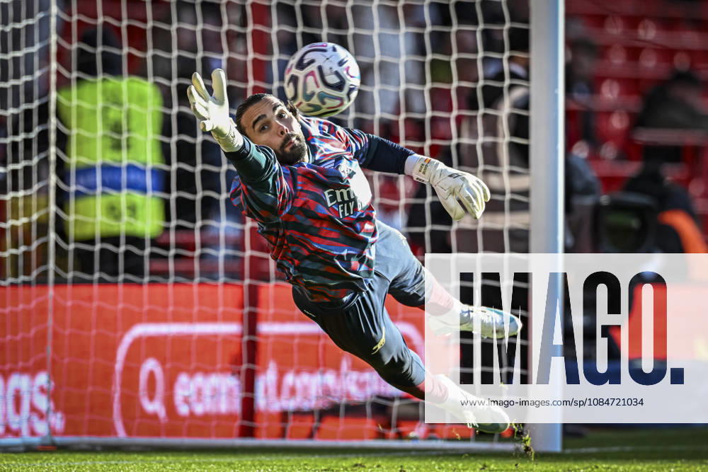 18th October 2026; The City Ground, Nottingham, Nottinghamshire, England; Premier League Football, Nottingham Forest versus Arsenal; David Raya of Arsenal during the pre-match warm-up GodfreyxPitt