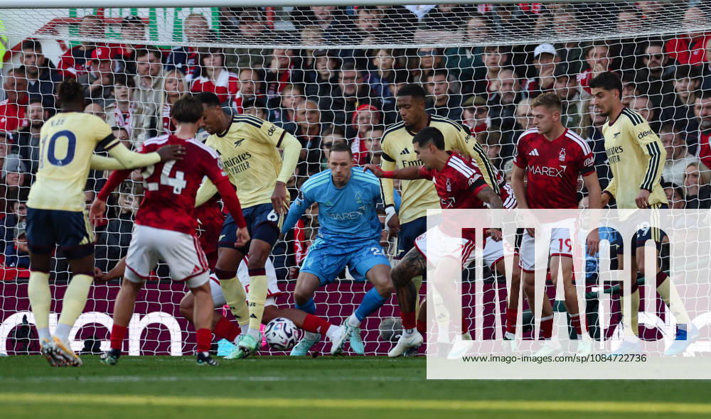 Nottingham Forest v Arsenal Premier League Gabriel of Arsenal tries to back heel a shot into the net during the Premier League match at the City Ground, Nottingham 18 10 2026 UK Newspapers OUT