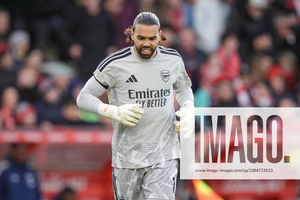 Premier League: Nottingham Forest v Arsenal Arsenal goalkeeper David Raya in action during the Premier League match Nottingham Forest vs Arsenal at City Ground, Nottingham, United Kingdom on 18 October 2026 (Photo by Maynard Manyowa News Images) Nottingham City Ground Nottinghamshire United Kingdom