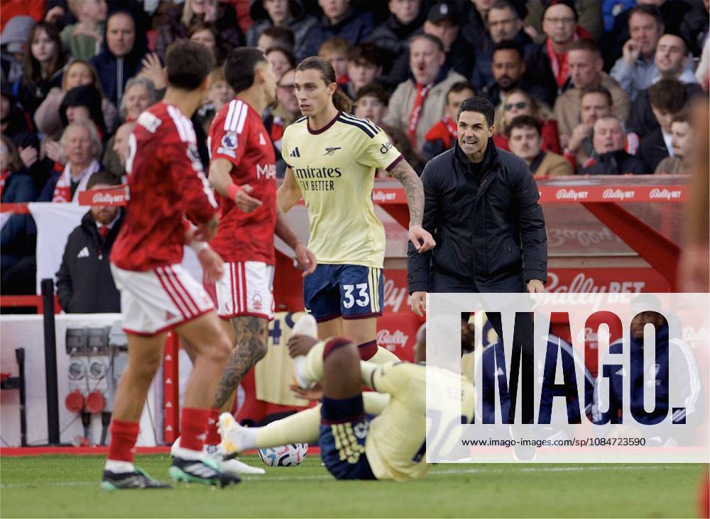 Football - FA Premier League - Nottingham Forest FC v Arsenal FC NOTTINGHAM, ENGLAND - Sunday, October 18, 2026: Arsenal s head coach Mikel Arteta during the FA Premier League match between Nottingham Forest FC and Arsenal FC at the City Ground. (Photo by David Rawcliffe Propaganda) NOTTINGHAM City Ground NOTTINGHAMSHIRE ENGLAND