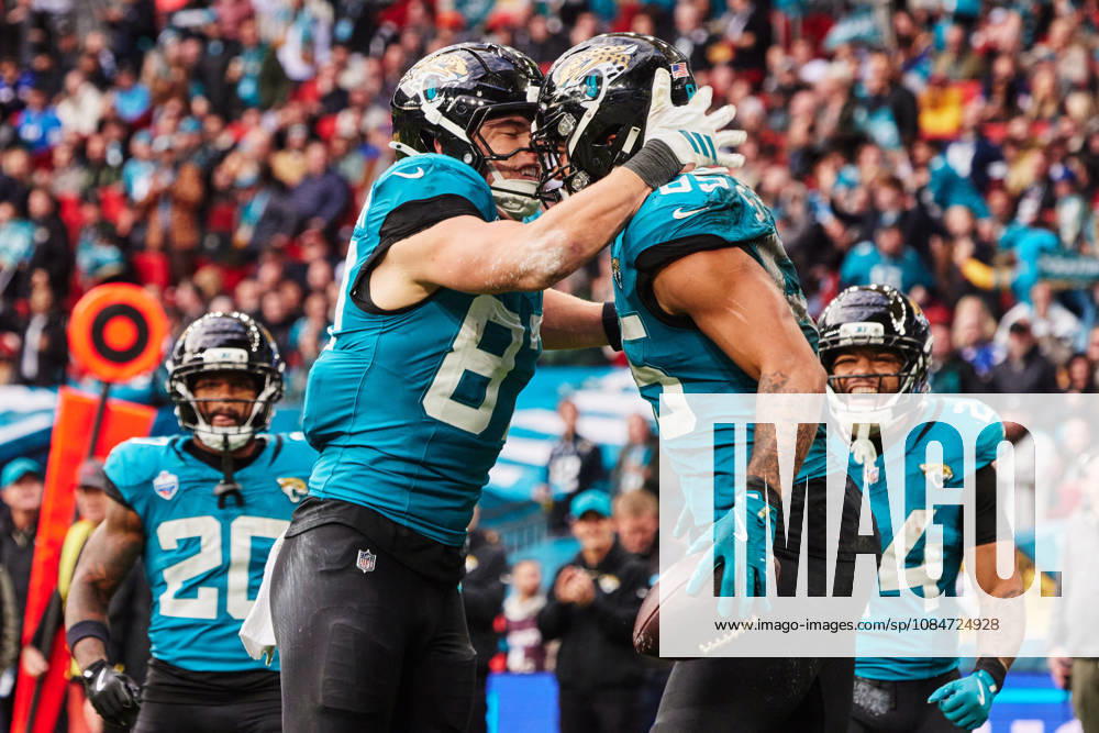 18th October 2026; Wembley Stadium, London, England; NFL, American Football Herren, USA American Football, Jacksonville Jaguars versus Houston Texans; Jacksonville Jaguars tight end Nate Boerkricher of the Jacksonville Jaguars celebrates scoring a touchdown MattxBenxStone