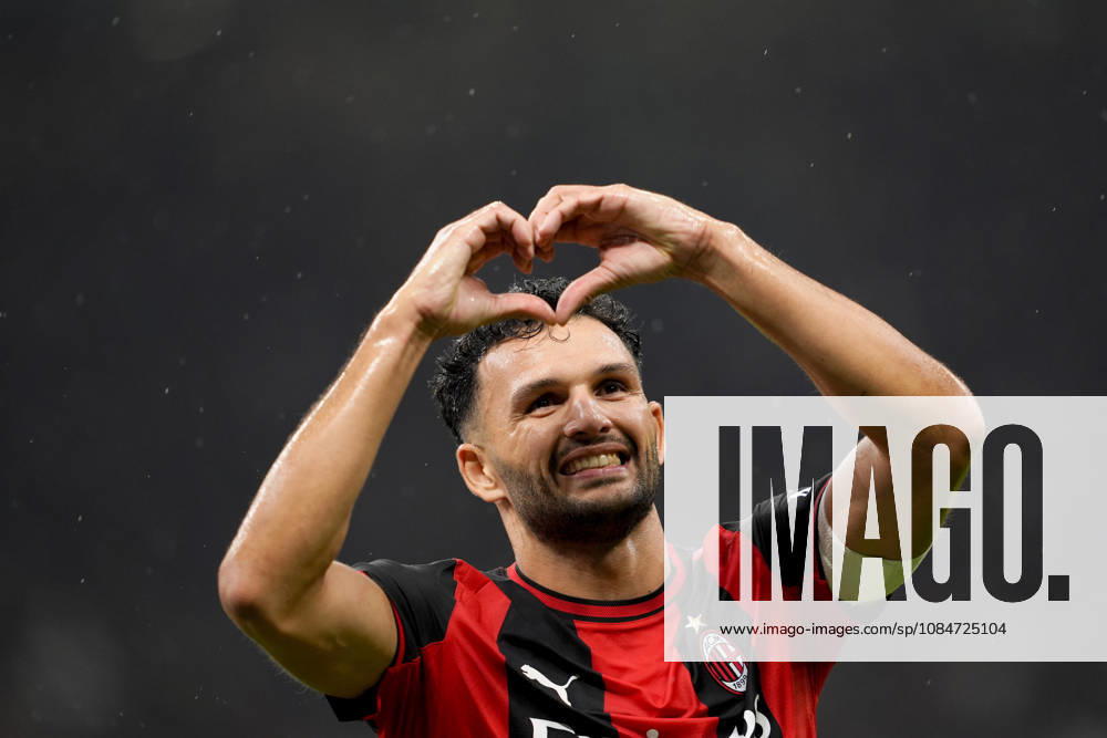 AC Milan s Gonçalo Ramos celebrates after scoring 1-0 during the Serie A soccer match between AC Milan and Atalanta BC at the Giuseppe Meazza Stadium in Milan, Italy - October 18, 2026. - Soccer