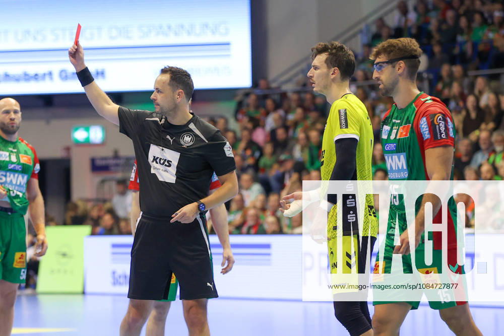 Handball - Opel HBL SC Magdeburg - TVB Stuttgart, v.l. Philipp Meyer (Stuttgart, 27) Rote Karte, Platzverweis, sent off Magdeburg