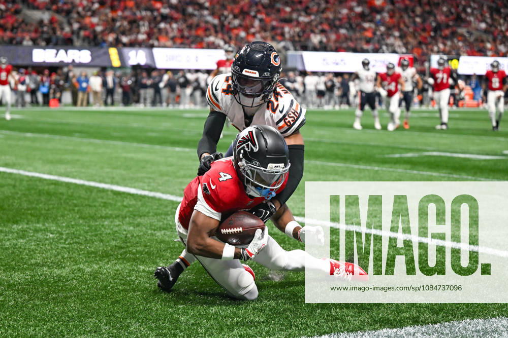 ATLANTA, GA - OCTOBER 18: Atlanta wide receiver Jahan Dotson (4) scores a touchdown pass during the NFL, American Football Herren, USA game between the Chicago Bears and the Atlanta Falcons on October 18th, 2026 at Mercedes-Benz Stadium in Atlanta, GA. (Photo by Rich von Biberstein Icon Sportswire) NFL: OCT 18 Bears at Falcons Icon261018005