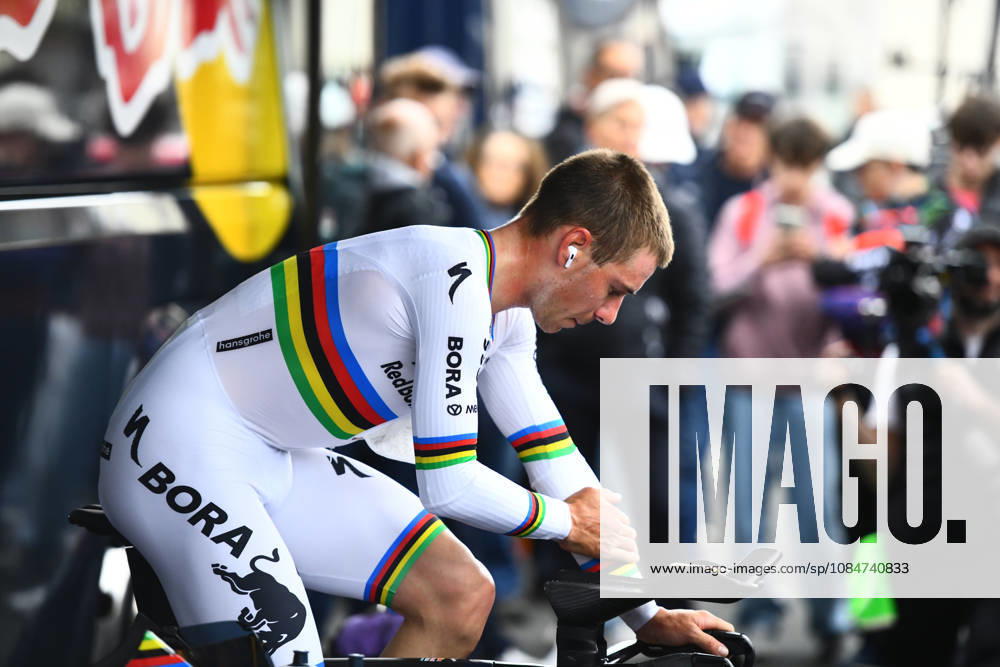 Remco Evenepoel Competes In The Chrono Des Nations Red Bull Bora Hansgrohe rider Remco Evenepoel competes in the Chrono des Nations in Les Herbiers, France, on October 18, 2026. Les Herbiers Pays de La Loire France