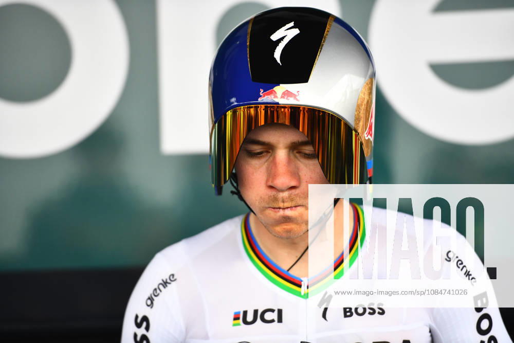 Les Herbiers, Pays De La Loire, France: Red BullÃBoraÃHansgrohes Belgian rider Remco Evenepoel competes in the Chrono des Nations in Les Herbiers, France, on October 18, 2026. Chrono Des Nations - ZUMAh284 20261018_znp_h284_011