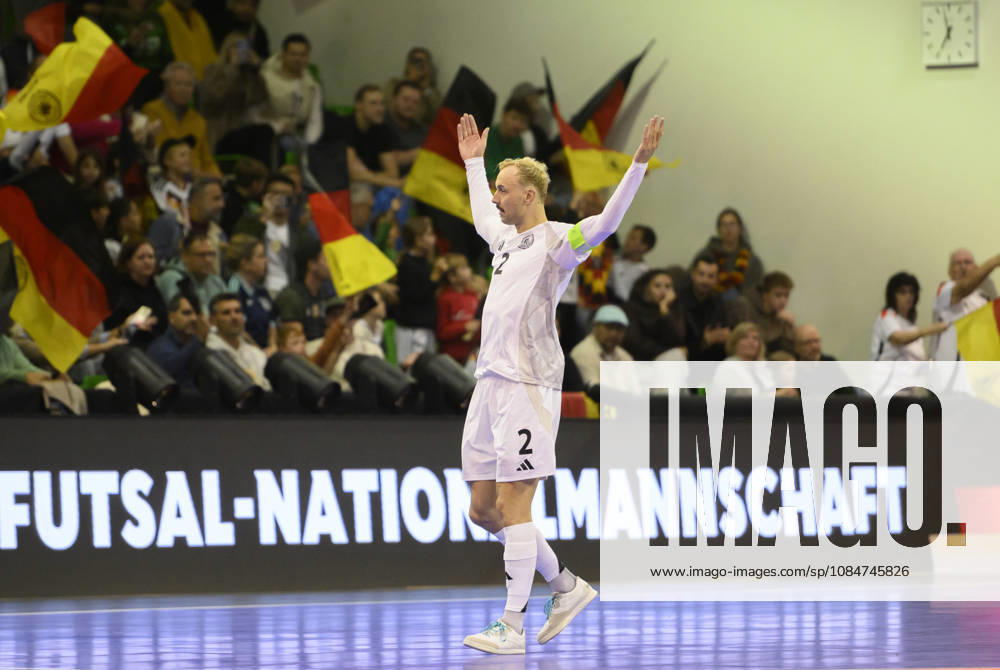 Jubel Christopher Wittig (GER) nach seinem Tor zum 2:2. Futsal WM-Qualifikationsspiel Deutschland - Litauen 4:2, am 18.10.2026 in Mülheim an der Ruhr Deutschland. Westenergie Sporthalle
