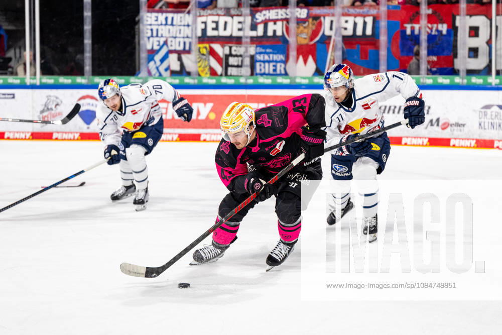 Greg Meireles (43, Nuernberg Ice Tigers, NIT ), Nuernberg Ice Tigers vs. Red Bull Muenchen, Eishockey, Penny DEL, 10. Spieltag, 18.10.2026, Nuernberg Ice Tigers vs. Red Bull Muenchen, Eishockey, Penny DEL, 10. Spieltag