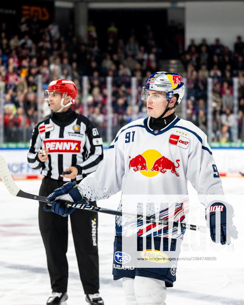 Jeremy McKenna (91, RBM ), Nuernberg Ice Tigers vs. Red Bull Muenchen, Eishockey, Penny DEL, 10. Spieltag, 18.10.2026, Nuernberg Ice Tigers vs. Red Bull Muenchen, Eishockey, Penny DEL, 10. Spieltag