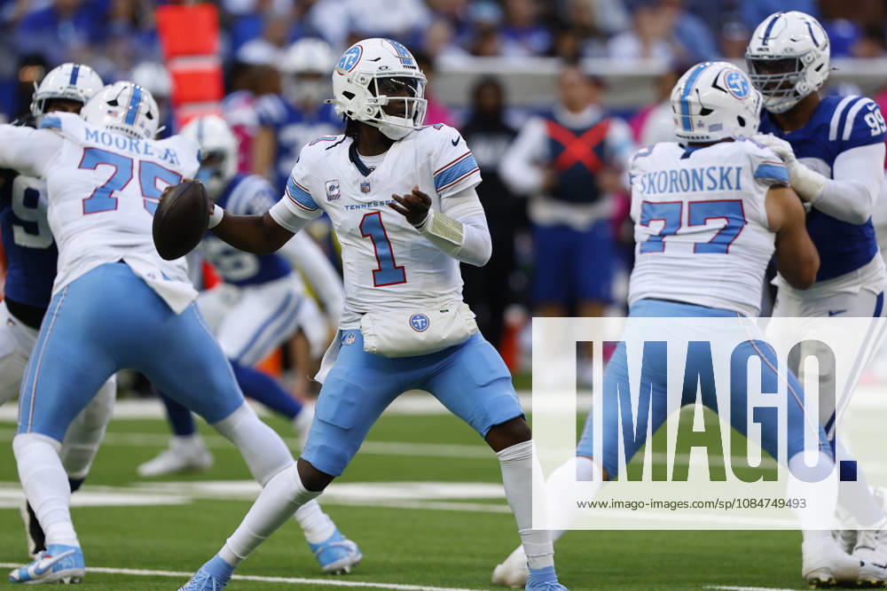INDIANAPOLIS, IN - OCTOBER 18: Tennessee Titans quarterback Cam Ward (1) throws a pass in the second half of play during and NFL, American Football Herren, USA game between the Tennessee Titans and the Indianapolis Colts on October 18, 2026 at Lucas Oil Stadium at Indianapolis, IN. (Photo by Jeffrey Brown Icon Sportswire) NFL: OCT 18 Titans at Colts Icon101826042