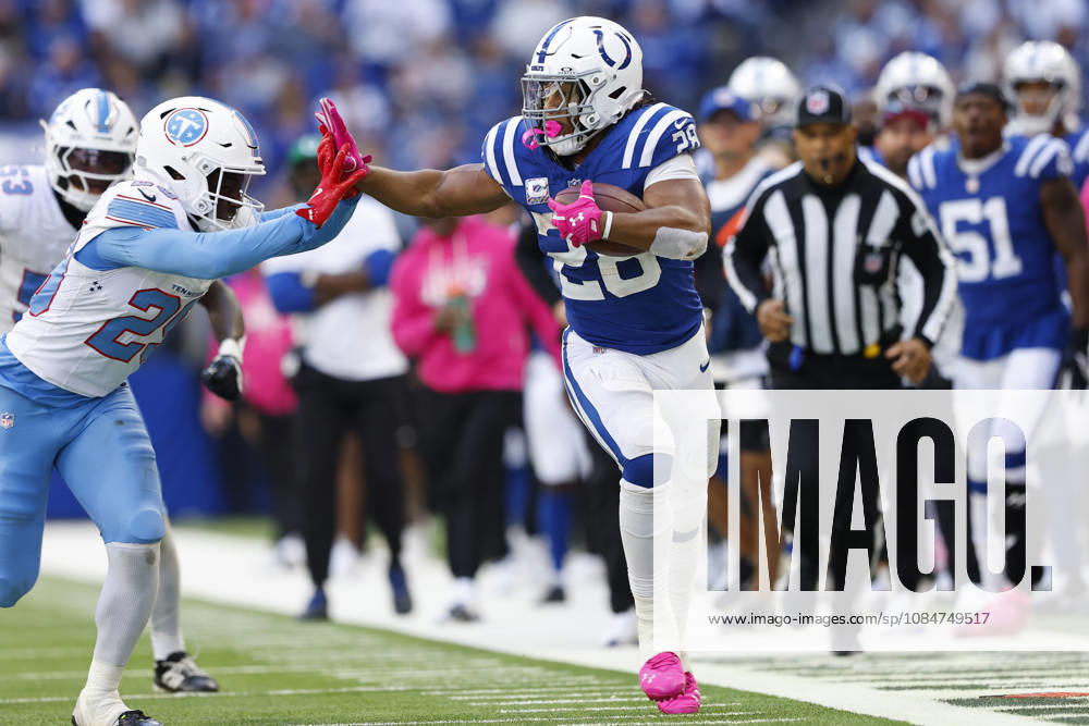 INDIANAPOLIS, IN - OCTOBER 18: Indianapolis Colts running back Jonathan Taylor (28) with the stiff arm to Tennessee Titans safety Tony Adams (29) in the second half of play during and NFL, American Football Herren, USA game between the Tennessee Titans and the Indianapolis Colts on October 18, 2026 at Lucas Oil Stadium at Indianapolis, IN. (Photo by Jeffrey Brown Icon Sportswire) NFL: OCT 18 Titans at Colts Icon101826051