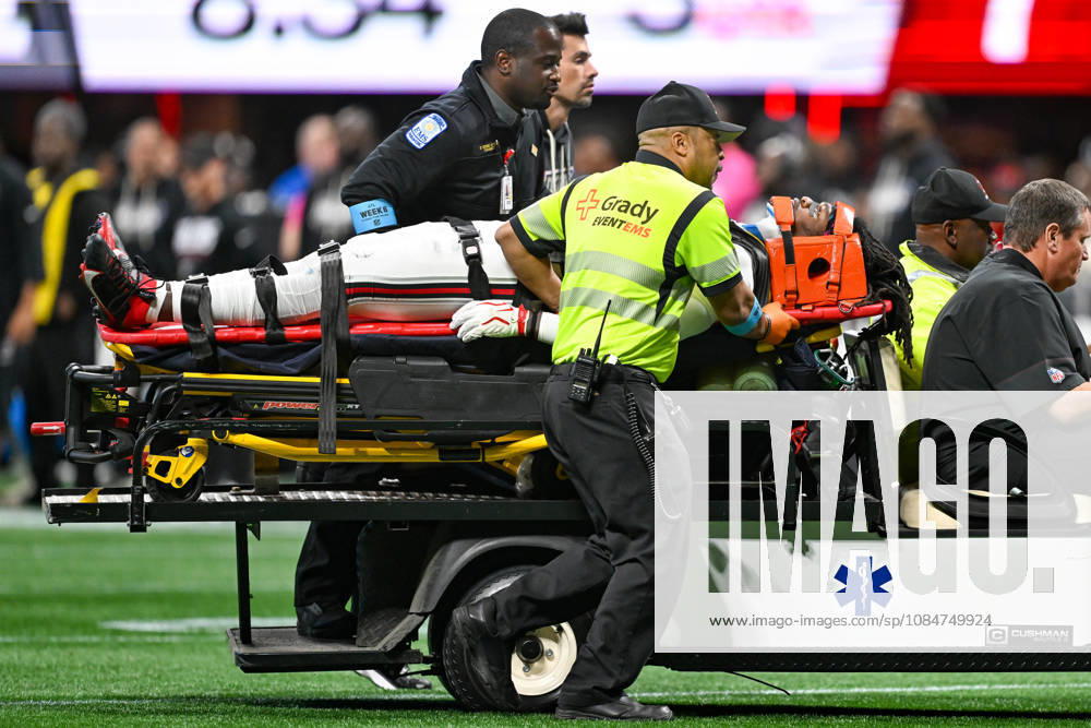 ATLANTA, GA - OCTOBER 18: Atlanta linebacker Kendal Daniels (53) is carted off the field with an injury during the NFL, American Football Herren, USA game between the Chicago Bears and the Atlanta Falcons on October 18th, 2026 at Mercedes-Benz Stadium in Atlanta, GA. (Photo by Rich von Biberstein Icon Sportswire) NFL: OCT 18 Bears at Falcons Icon261018028