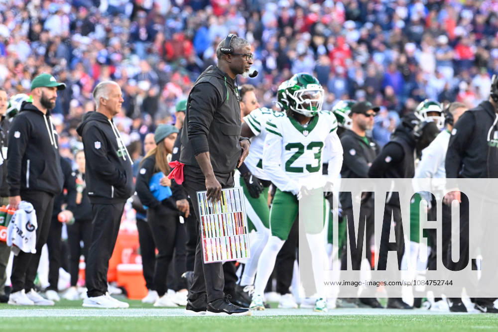 Oct 18, 2026; Foxborough, MA, USA; New York Jets head coach Aaron Glenn watches the field during the second half against the New England Patriots at Gillette Stadium. Mandatory Credit: -Cal Media Foxborough USA - ZUMAc04_ 20261018_zma_c04_036