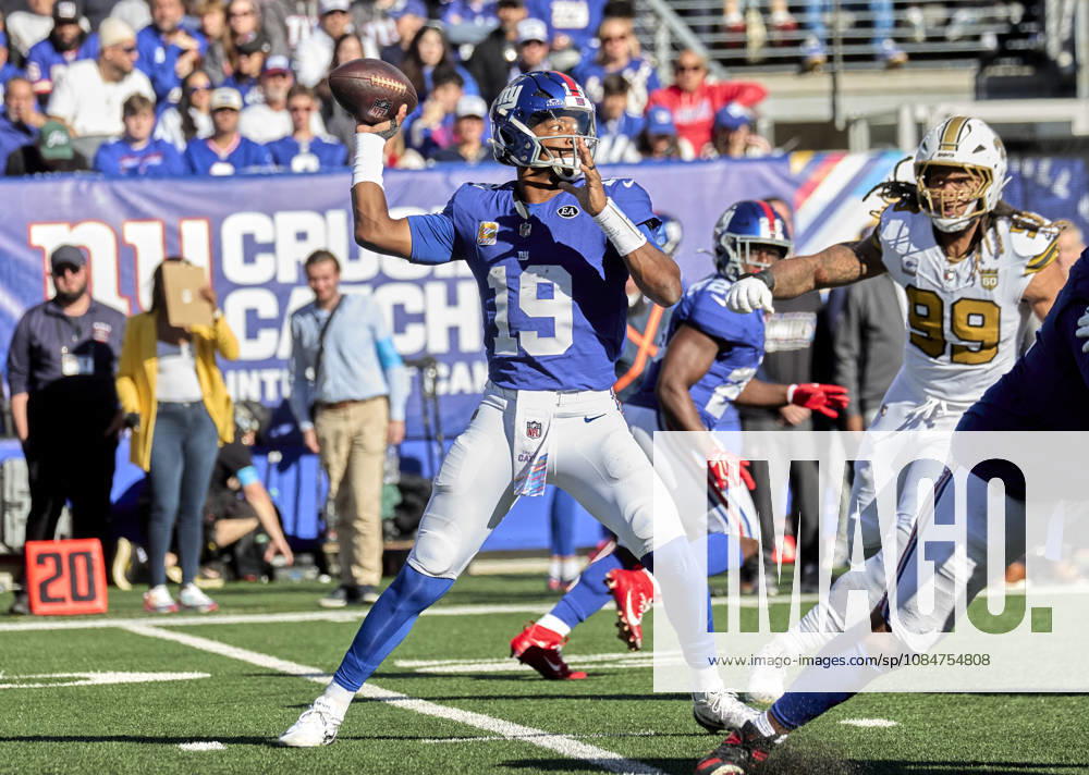 New York Giants quarterback Jameis Winston (19) looks to pass against the New Orleans Saints during a NFL, American Football Herren, USA game at MetLife Stadium in East Rutherford, New Jersey. CSM NFL 2026: Saints Vs Giants SEP 13 - ZUMAc04_ 20261018_zma_c04_148
