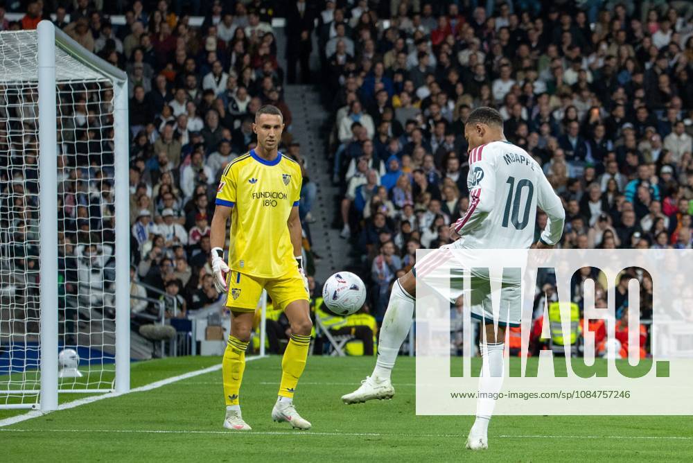 Kylian Mbappo (Real Madrid) seen in action during the La Liga EA SPORTS 2026-2027 match between Real Madrid and Sevilla..Final score: Real Madrid CF 4-1 Sevilla FC. Madrid Spain - ZUMAs197 20261018_aaa_s197_284