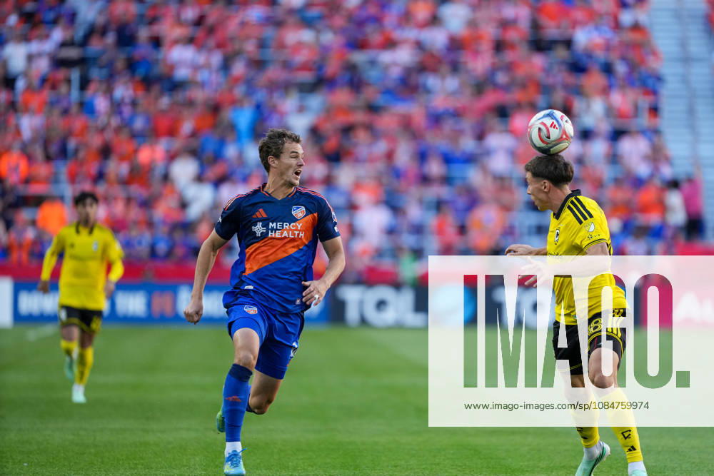 Columbus Crew defender Malte Amundsen (18) gets a clearing header to prevent FC Cincinnati forward Tom Barlow (16) from an attacking opportunity during an MLS, Fussball Herren, USA game at TQL Stadium Soccer 2026: FC Cincinnati Vs Columbus Crew - ZUMAt168 20261018_zsp_t168_002