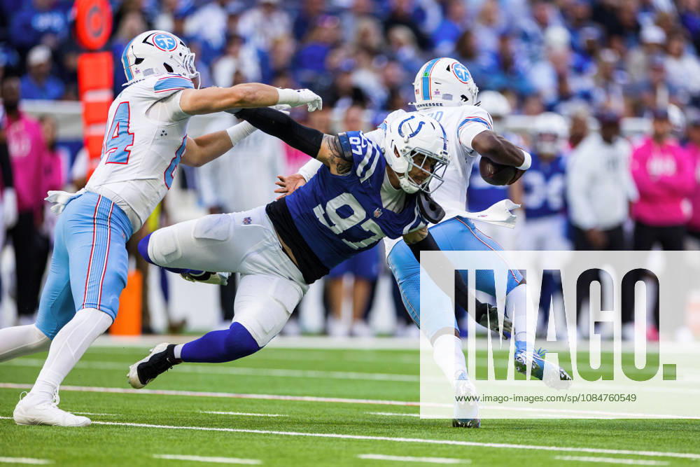 Oct 18, 2026; Indianapolis, IN, USA; Indianapolis Colts defensive end Laiatu Latu (97) pressures Tennessee Titans quarterback Cam Ward (1) during NFL, American Football Herren, USA game action at Lucas Oil Stadium. Mandatory Credit: -Cal Media NFL 2026: Titans Vs Colts OCT 18 - ZUMAc04_ 20261018_zma_c04_285