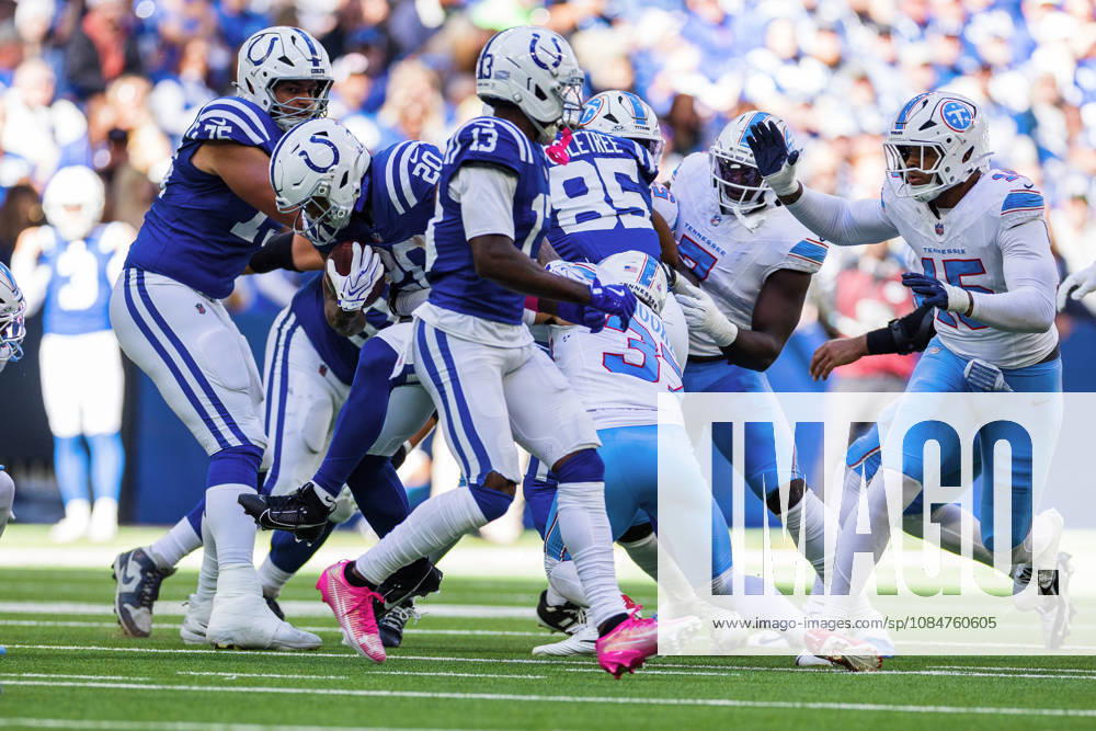 Oct 18, 2026; Indianapolis, IN, USA; Indianapolis Colts running back Seth McGowan (20) runs with the ball during NFL, American Football Herren, USA game action against the Tennessee Titans at Lucas Oil Stadium. Mandatory Credit: -Cal Media NFL 2026: Titans Vs Colts OCT 18 - ZUMAc04_ 20261018_zma_c04_320