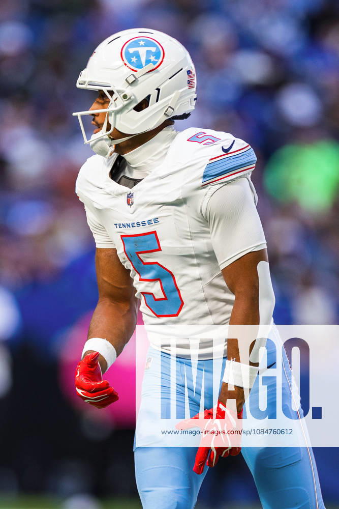 Oct 18, 2026; Indianapolis, IN, USA; Tennessee Titans wide receiver Elic Ayomanor (5) during NFL, American Football Herren, USA game action against the Indianapolis Colts at Lucas Oil Stadium. Mandatory Credit: -Cal Media NFL 2026: Titans Vs Colts OCT 18 - ZUMAc04_ 20261018_zma_c04_326