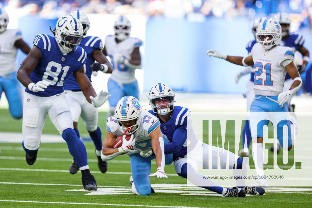 Oct 18, 2026; Indianapolis, IN, USA; Tennessee Titans wide receiver Chimere Dike (17) returns punt during NFL, American Football Herren, USA game action against the Indianapolis Colts at Lucas Oil Stadium. Mandatory Credit: -Cal Media NFL 2026: Titans Vs Colts OCT 18 - ZUMAc04_ 20261018_zma_c04_336