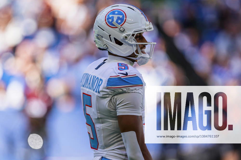 Oct 18, 2026; Indianapolis, IN, USA; Tennessee Titans wide receiver Elic Ayomanor (5) during NFL, American Football Herren, USA game action against the Indianapolis Colts at Lucas Oil Stadium. Mandatory Credit: -Cal Media Indianapolis USA - ZUMAc04_ 20261018_zma_c04_271