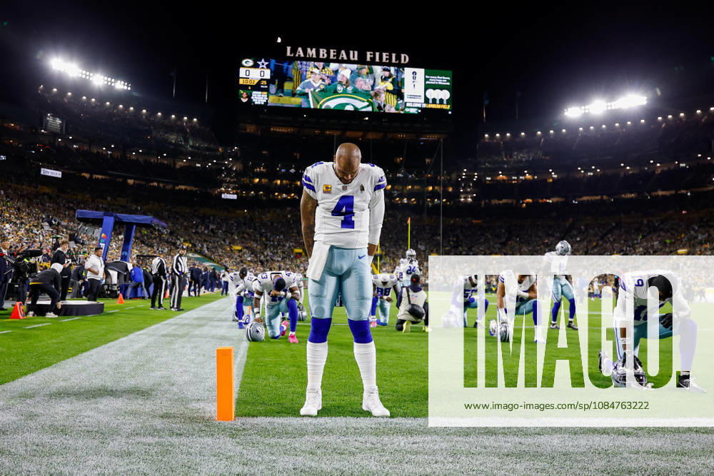 Oct 18, 2026; Green Bay, WI, USA; Dallas Cowboys quarterback Dak Prescott (4) praying before the NFL, American Football Herren, USA game against the Green Bay Packers at Lambeau Field. Mandatory Credit: -Cal Media. NFL 2026: Cowboys Vs Packers OCT 18 - ZUMAc04_ 20261018_zma_c04_411
