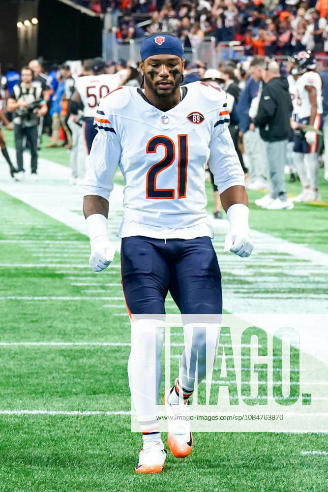 Chicago Bears defensive back Cam Lewis (21) on the field before the game against the Atlanta Falcons at Mercedes-Benz Stadium. NFL, American Football Herren, USA Chicago Beras At Atlanta Falcons - ZUMAw109 20261018_fap_w109_026