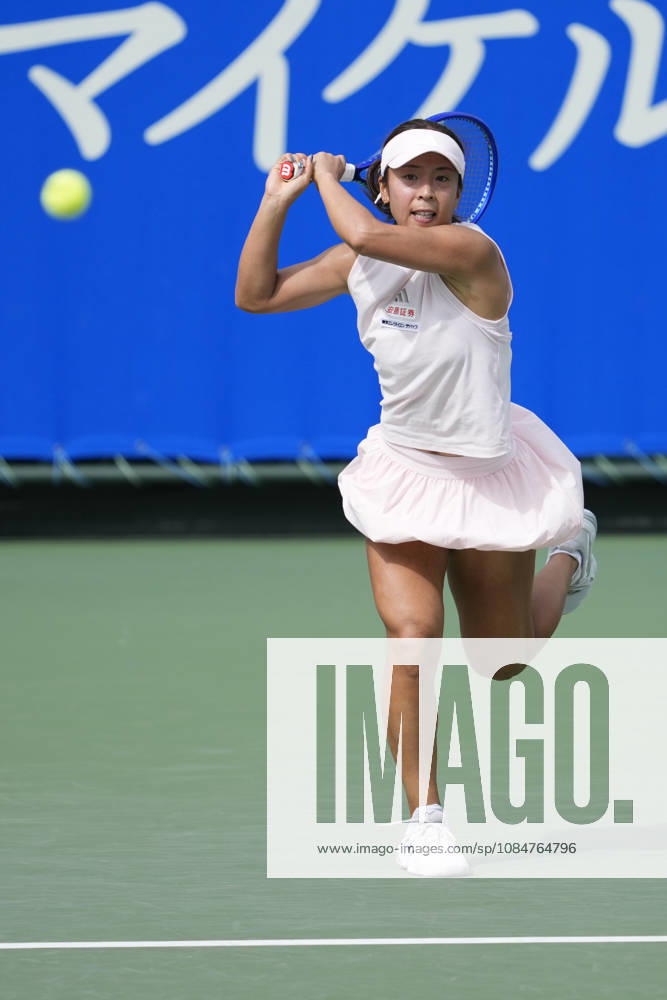 WTA, Tennis Damen Kinoshita Group Japan Open - Day 1 Mai Hontama of Japan competes in her round of 32 singles match against Viktorija Golubic of Switzerland at the 2026 Kinoshita Group Japan Open Women s tennis tournament at Utsubo Tennis Center in Osaka, Japan, on October 19, 2026. Osaka Japan