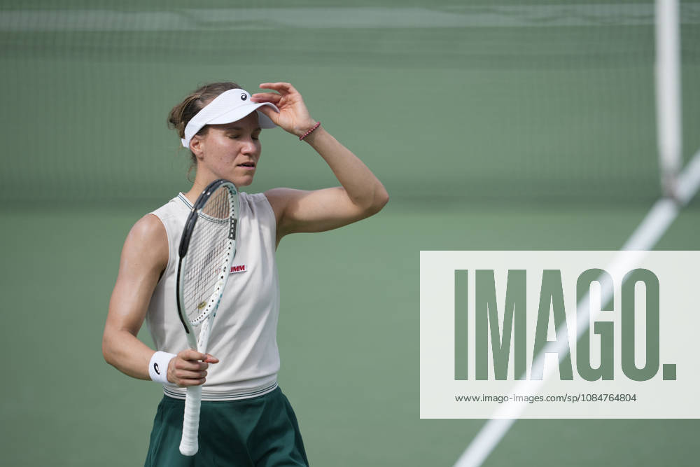 WTA, Tennis Damen Kinoshita Group Japan Open - Day 1 Viktorija Golubic of Switzerland plays during her round of 32 singles match against Mai Hontama of Japan at the 2026 Kinoshita Group Japan Open Women s tennis tournament at Utsubo Tennis Center in Osaka, Japan, on October 19, 2026. Osaka Japan