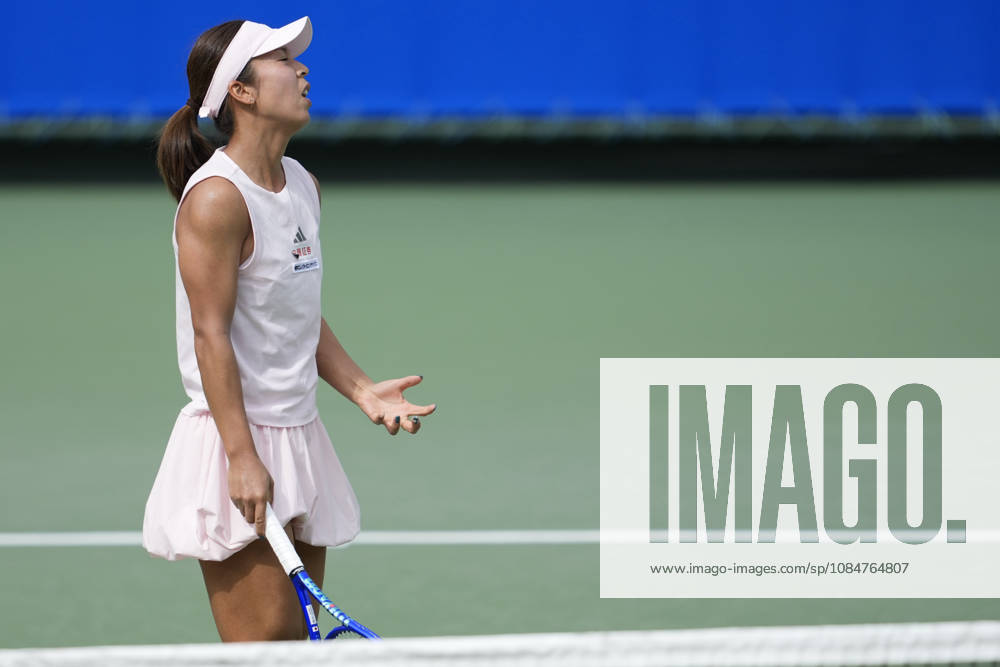 WTA, Tennis Damen Kinoshita Group Japan Open - Day 1 Mai Hontama of Japan competes in her round of 32 singles match against Viktorija Golubic of Switzerland at the 2026 Kinoshita Group Japan Open Women s tennis tournament at Utsubo Tennis Center in Osaka, Japan, on October 19, 2026. Osaka Japan