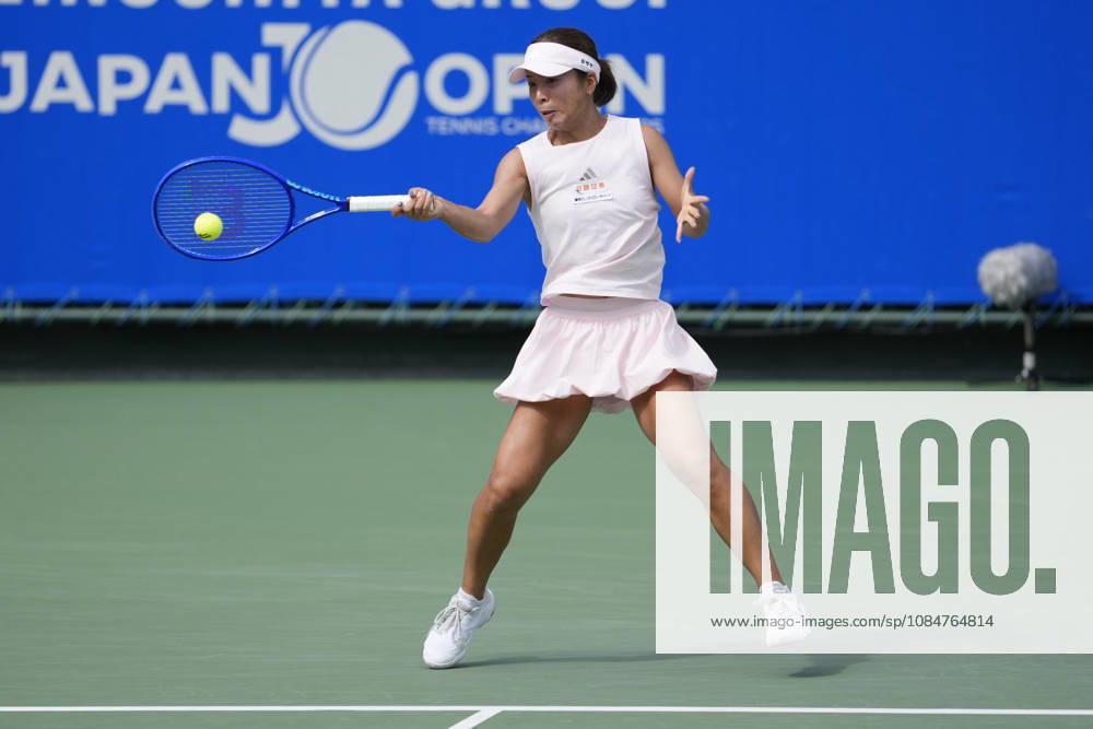 WTA, Tennis Damen Kinoshita Group Japan Open - Day 1 Mai Hontama of Japan competes in her round of 32 singles match against Viktorija Golubic of Switzerland at the 2026 Kinoshita Group Japan Open Women s tennis tournament at Utsubo Tennis Center in Osaka, Japan, on October 19, 2026. Osaka Japan