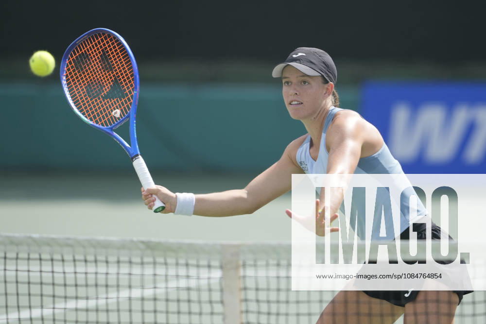 WTA, Tennis Damen Kinoshita Group Japan Open - Day 1 Kaitlin Quevedo of Spain plays against Lanlana Tararudee of Thailand during their round of 32 singles match at the 2026 Kinoshita Group Japan Open Women s tennis tournament at Utsubo Tennis Center in Osaka, Japan, on October 19, 2026. Osaka Japan