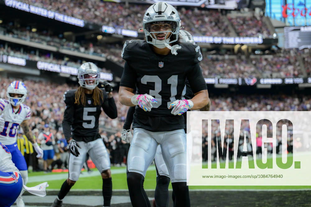 STOKES 31 of Las Vegas raiders celebrated after successful intercept during week 6 NFL, American Football Herren, USA game at the Allegiant stadium in Las Vegas. The Buffalo Bills Defeated The Las Vegas Raiders 33-30 - ZUMAo117 20261018_zsp_o117_030