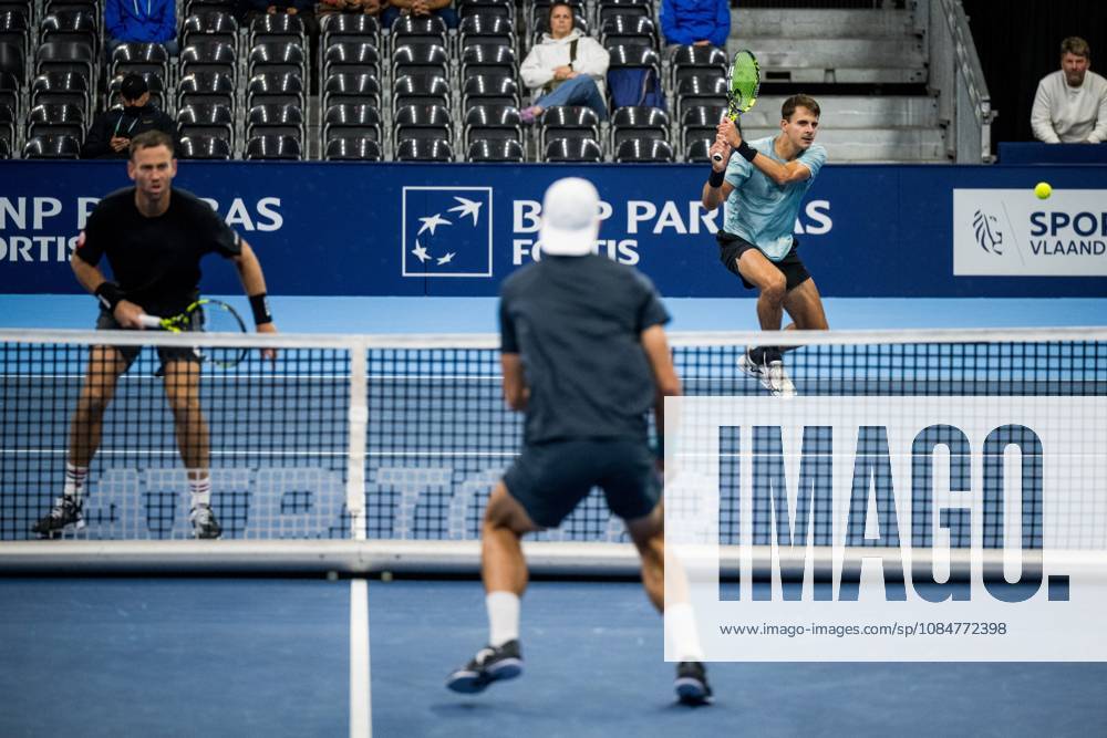 Michael Venus of New Zealand and Petr Nouza pictured in action during the European Open ATP, Tennis Herren tennis tournament in Brussels, on Monday 19 October. This year s edition of the tournament is taking place from 17 to 25 October JASPERxJACOBS x190284722x