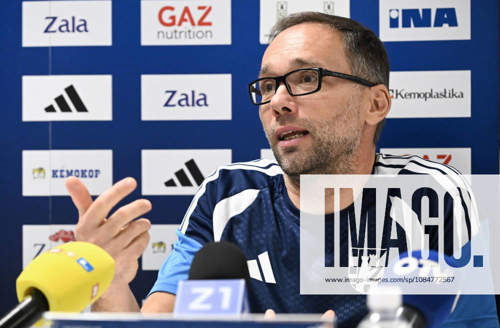 EHF Champions League: press conference, PK, Pressekonferenz of HC ZAgreb Head coach of HC Zagreb Hrvoje Horvat speaks on a press conference on October 19, 2026 in Zagreb, Croatia ahead of the EHF Champions League match between HC Zagreb and PSG. MarkoxLukunic PIXSELL