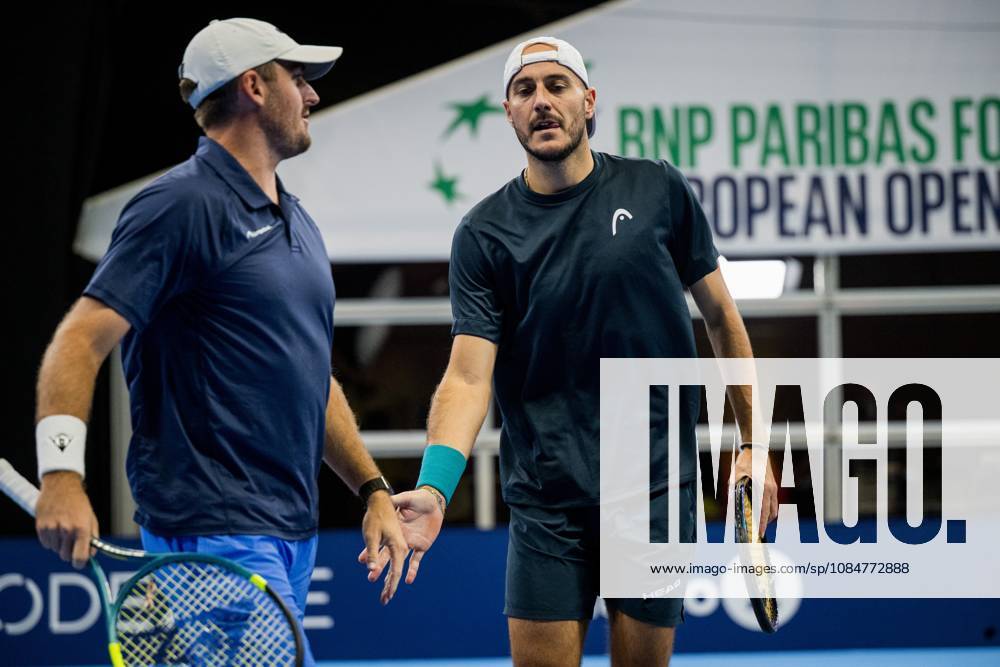 Robert Galloway of the United States and Constantin Frantzen of Germany reacts during the European Open ATP, Tennis Herren tennis tournament in Brussels, on Monday 19 October. This year s edition of the tournament is taking place from 17 to 25 October JASPERxJACOBS x190285588x