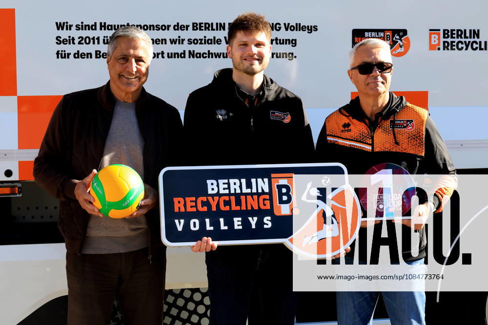 DEU, GER , Deutschland, Volleyball, BR Volleys PK, Saison 2026 2027), Berlin, BR Volleys Geschäftsfuehrer Kaweh Niroomand, Headcoach Andrea Anastasi, Kapitän Ruben Schott nordphoto GmbH Engler Berlin Berlin Berlin Deutschland