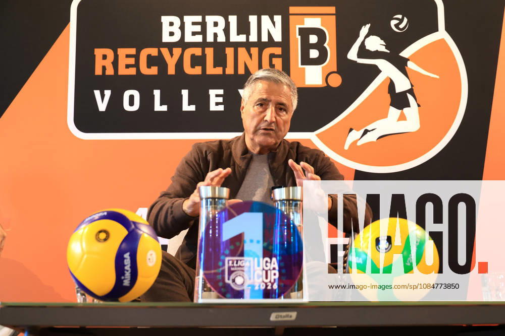 DEU, GER , Deutschland, Volleyball, BR Volleys PK, Saison 2026 2027), Berlin, BR Volleys Geschäftsfuehrer Kaweh Niroomand, Headcoach Andrea Anastasi, Kapitän Ruben Schott nordphoto GmbH Engler Berlin Berlin Berlin Deutschland