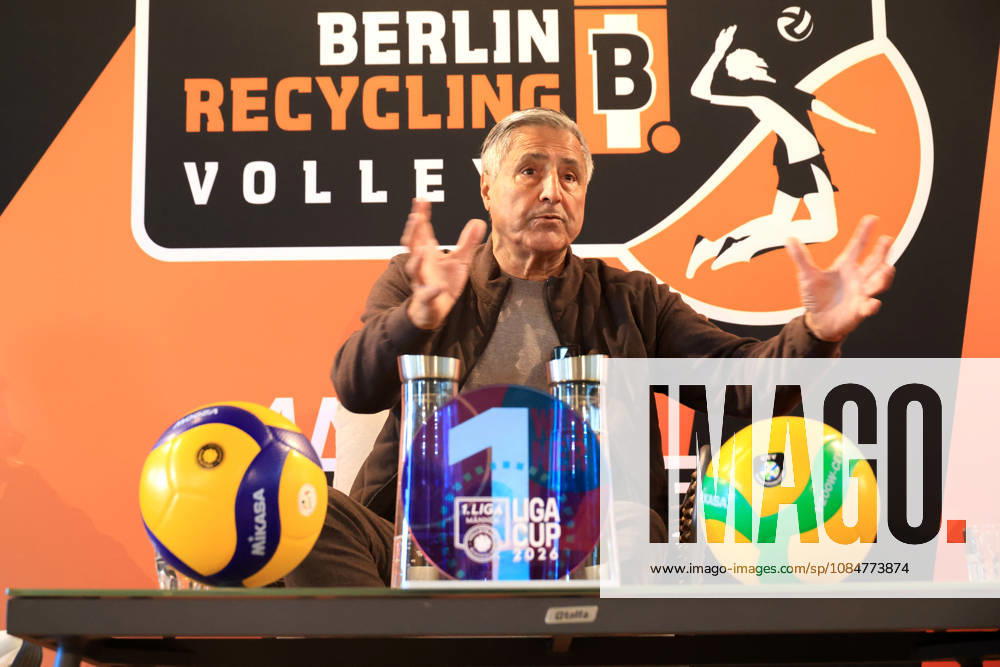 DEU, GER , Deutschland, Volleyball, BR Volleys PK, Saison 2026 2027), Berlin, BR Volleys Geschäftsfuehrer Kaweh Niroomand, Headcoach Andrea Anastasi, Kapitän Ruben Schott nordphoto GmbH Engler Berlin Berlin Berlin Deutschland