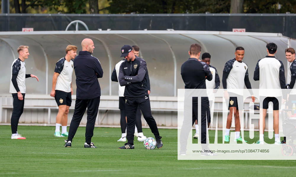 Stuttgart, Fußball UEFA Champions League, Saison 2026-2027, VfB Stuttgart Training, VfB Trainer Sebastian Hoeneß