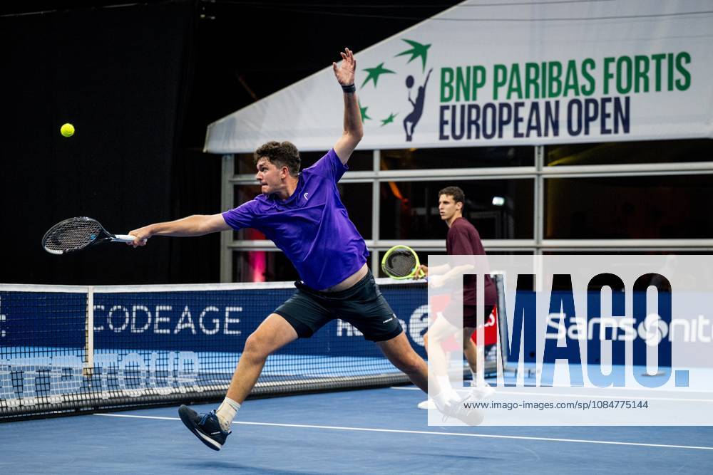 Benjamin Kittay of the United States and Juan Manuel Cerundolo of Argentina pictured in action during the European Open ATP, Tennis Herren tennis tournament in Brussels, on Monday 19 October. This year s edition of the tournament is taking place from 17 to 25 October JASPERxJACOBS x190289706x