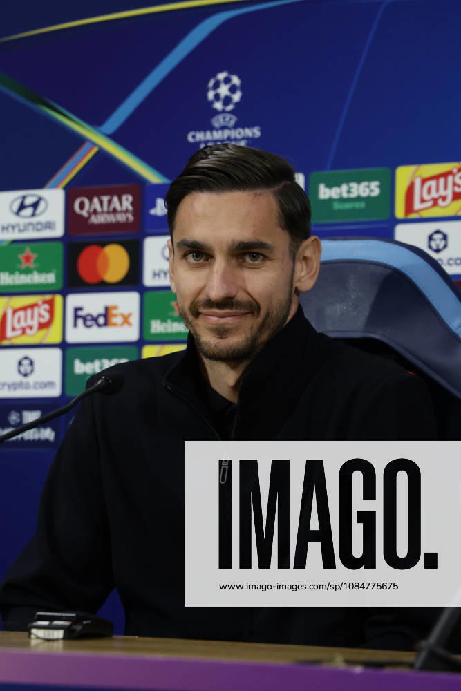 Press conference, PK, Pressekonferenz SSC Napoli Napoli s Italian goalkeeper Alex Meret during the SSC Napoli press conference the day before the Champions League football match against Bodo Glimt at the Diego Armando Maradona stadium in Napoli on 19, October, 2026. ABP11703